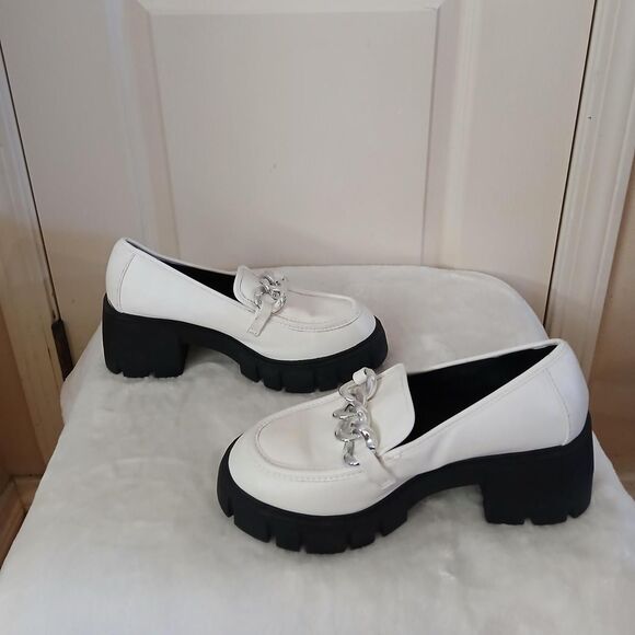 Torrid Off-White Chunky Platform Slip On Heel Shoes Lug Soles Chain Detail 8ww - Picture 4 of 7